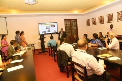 The-President-Introducing-the-payment-gateway-to-the-Executive-Commitee-DSC_2806